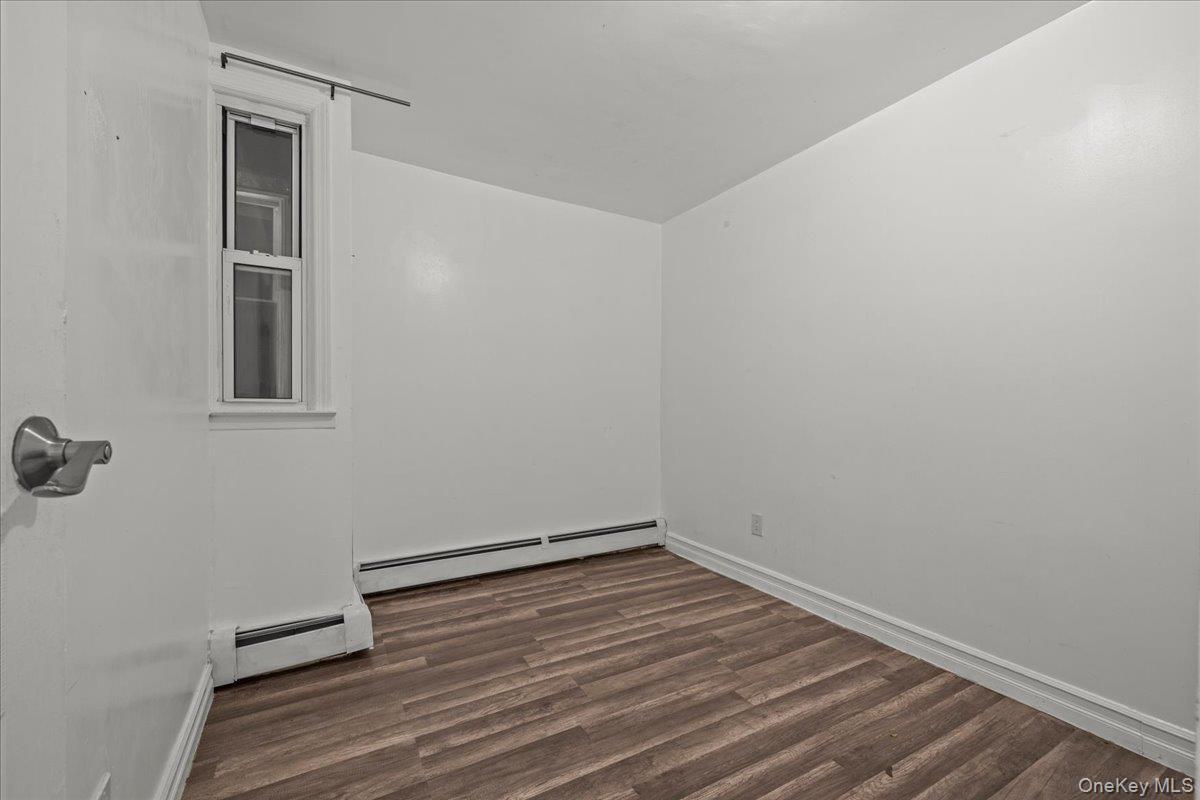Single Family Balcom Bronx, NY 10461, MLS-997523-15
