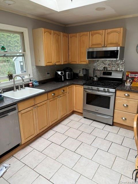 Single Family Whittier Drive Suffolk County, NY 11951, MLS-997526-5