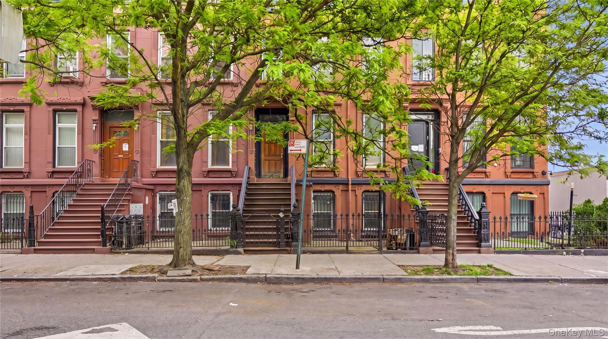 Single Family Hart  Brooklyn, NY 11206, MLS-997580-4