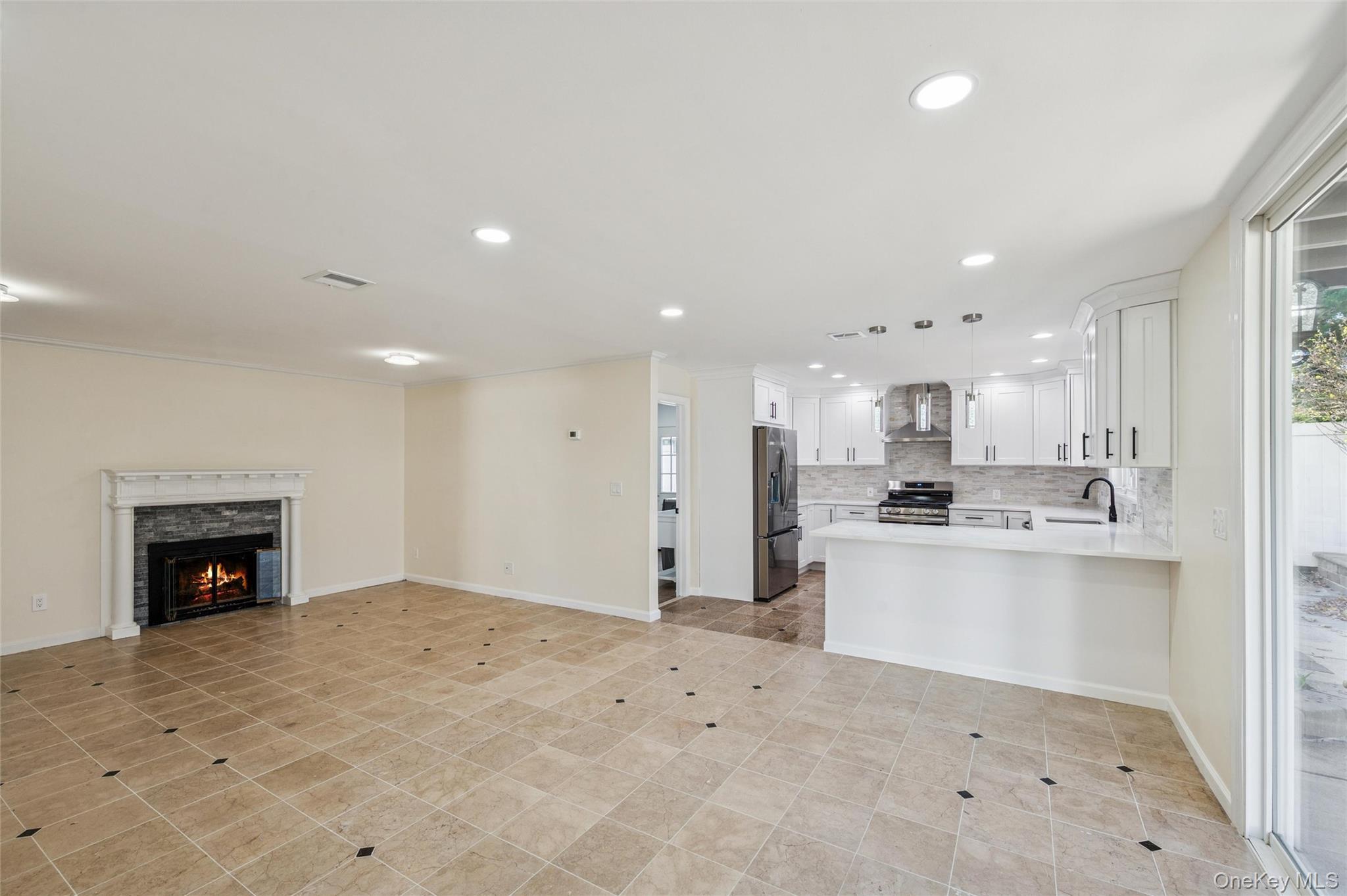Single Family Water Lane S Nassau County, NY 11793, MLS-997642-11