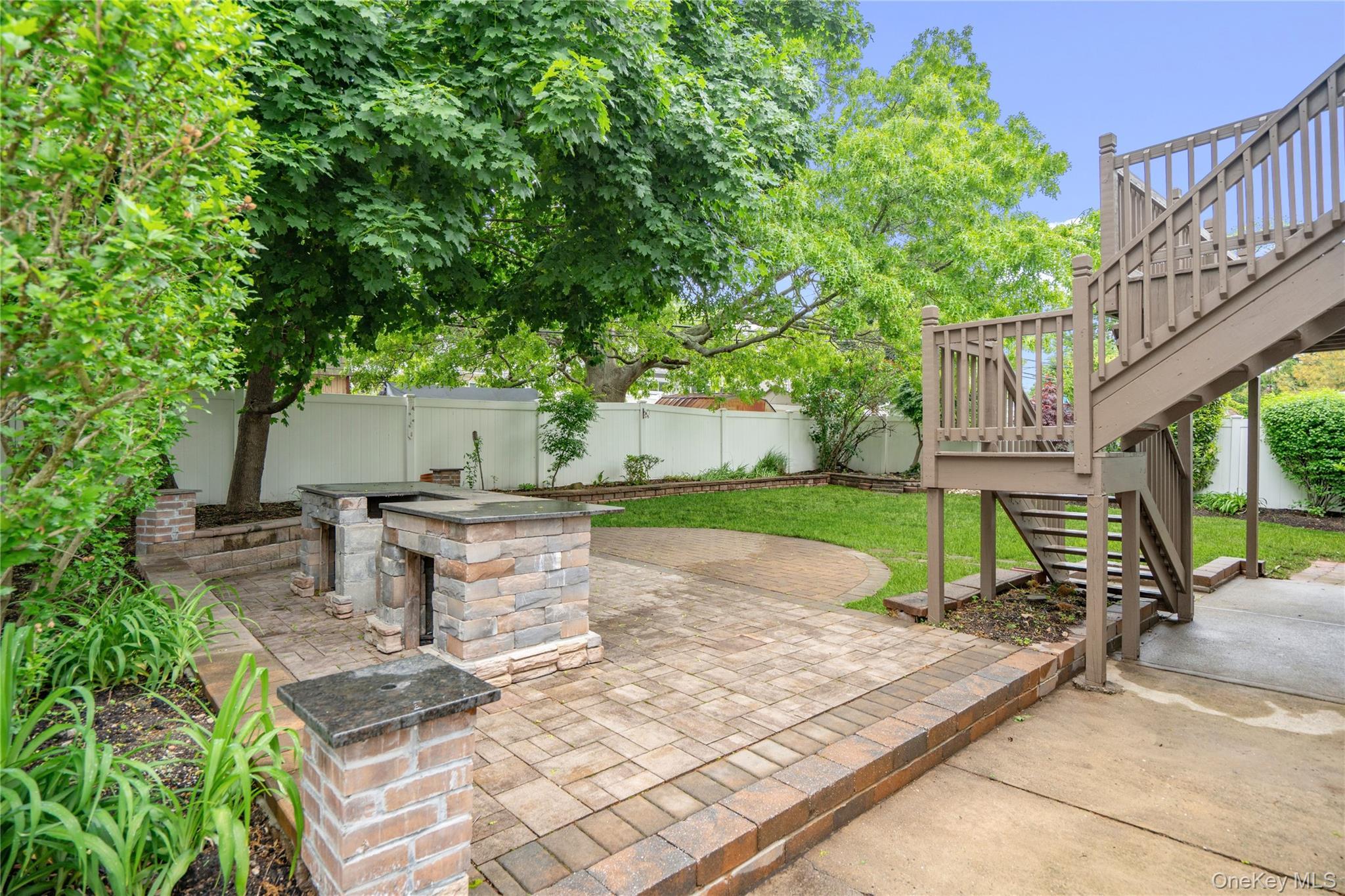 Single Family Water Lane S Nassau County, NY 11793, MLS-997642-36