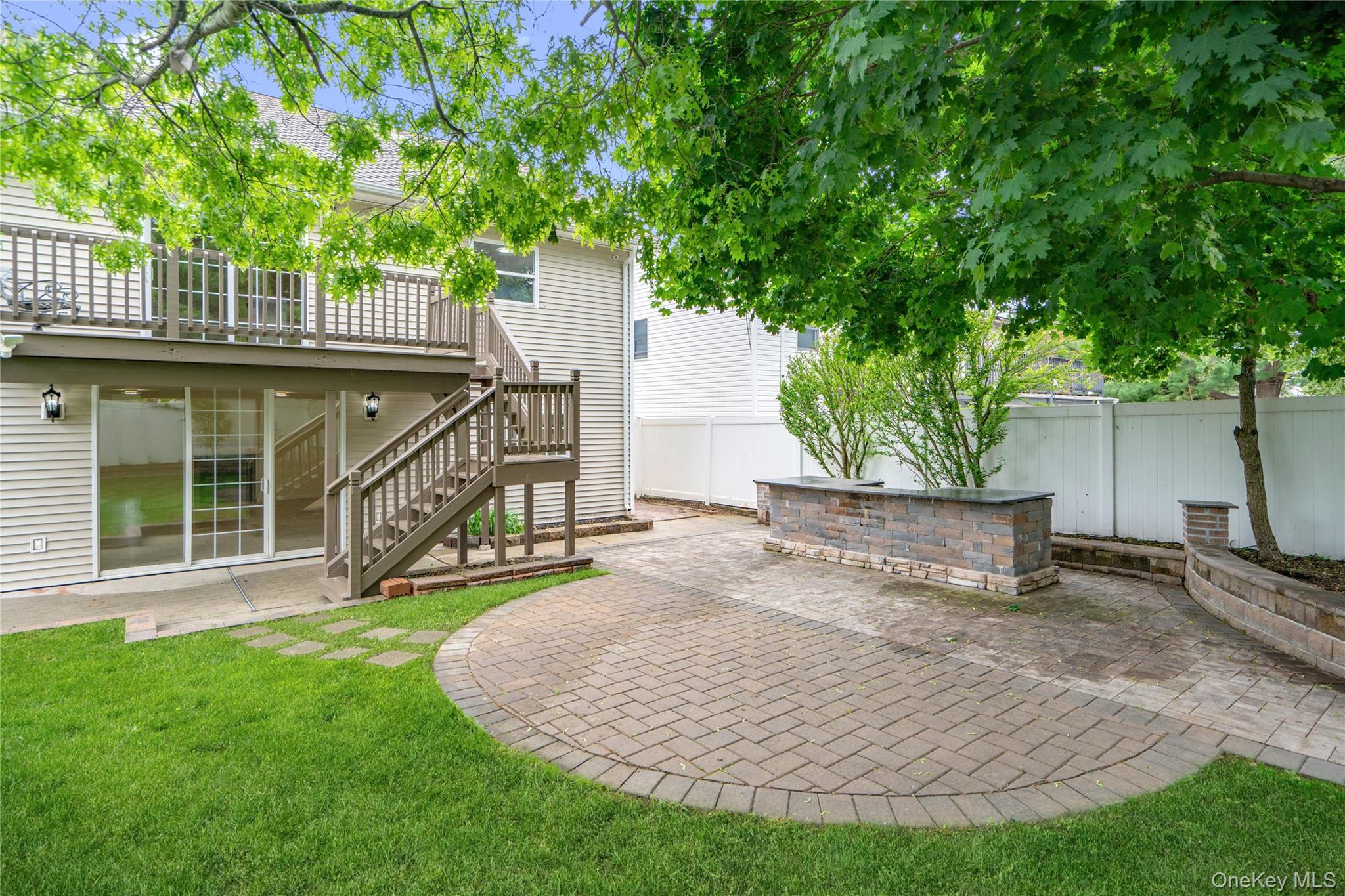 Single Family Water Lane S Nassau County, NY 11793, MLS-997642-38