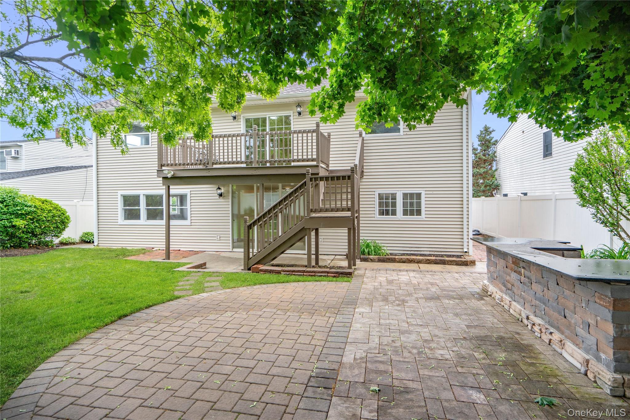 Single Family Water Lane S Nassau County, NY 11793, MLS-997642-39