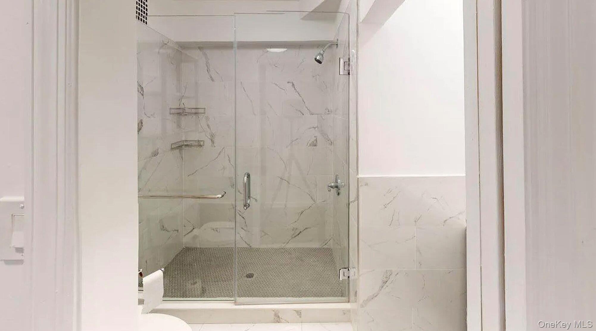 Apartment 222nd  Bronx, NY 10469, MLS-997678-4