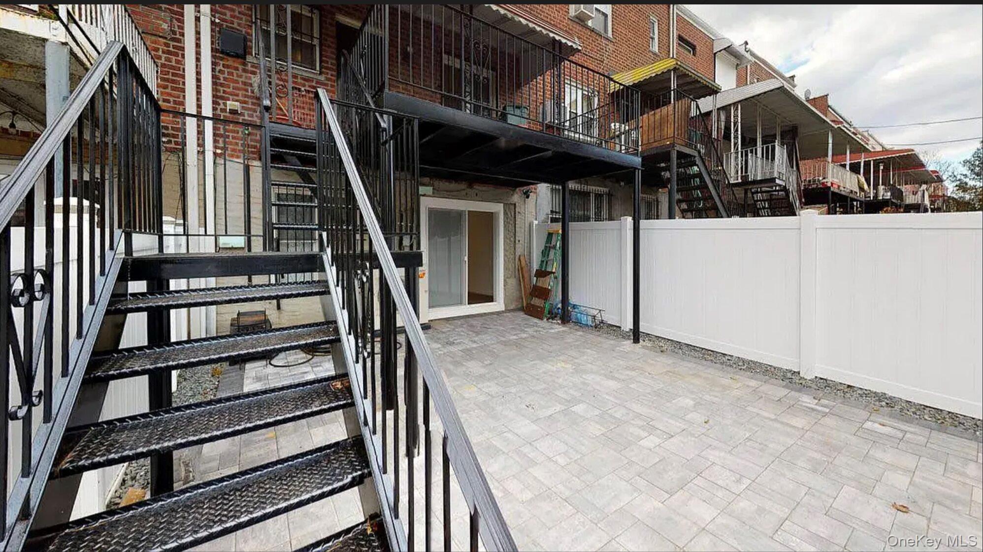 Apartment 222nd  Bronx, NY 10469, MLS-997678-5