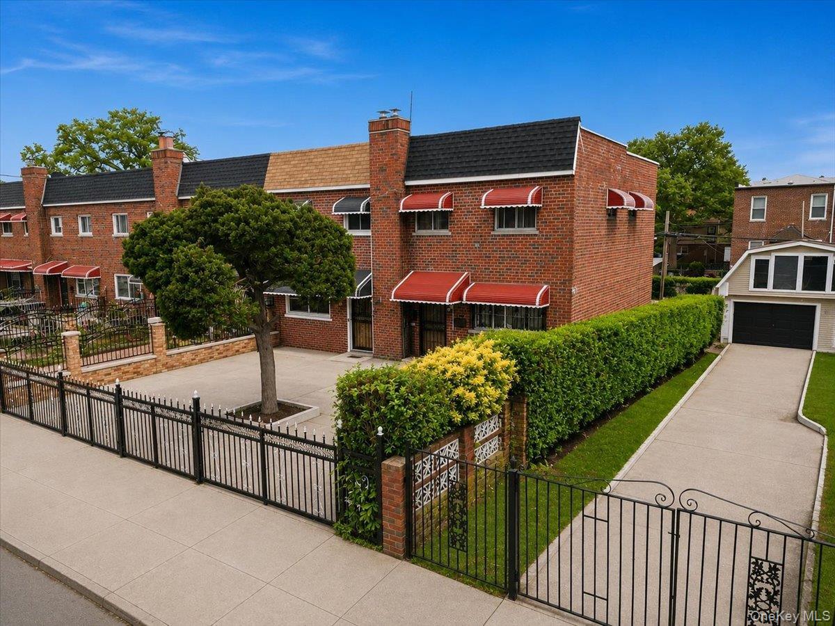 Single Family Baychester Bronx, NY 10466, MLS-997700-26