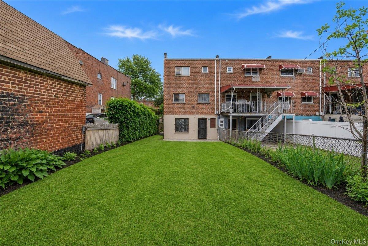 Single Family Baychester Bronx, NY 10466, MLS-997700-27