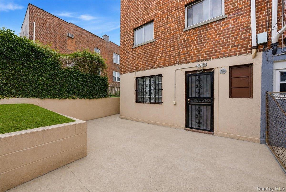 Single Family Baychester Bronx, NY 10466, MLS-997700-4