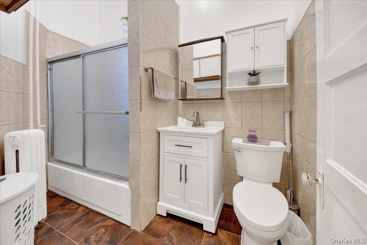 Single Family Carpenter  Bronx, NY 10470, MLS-997706-10