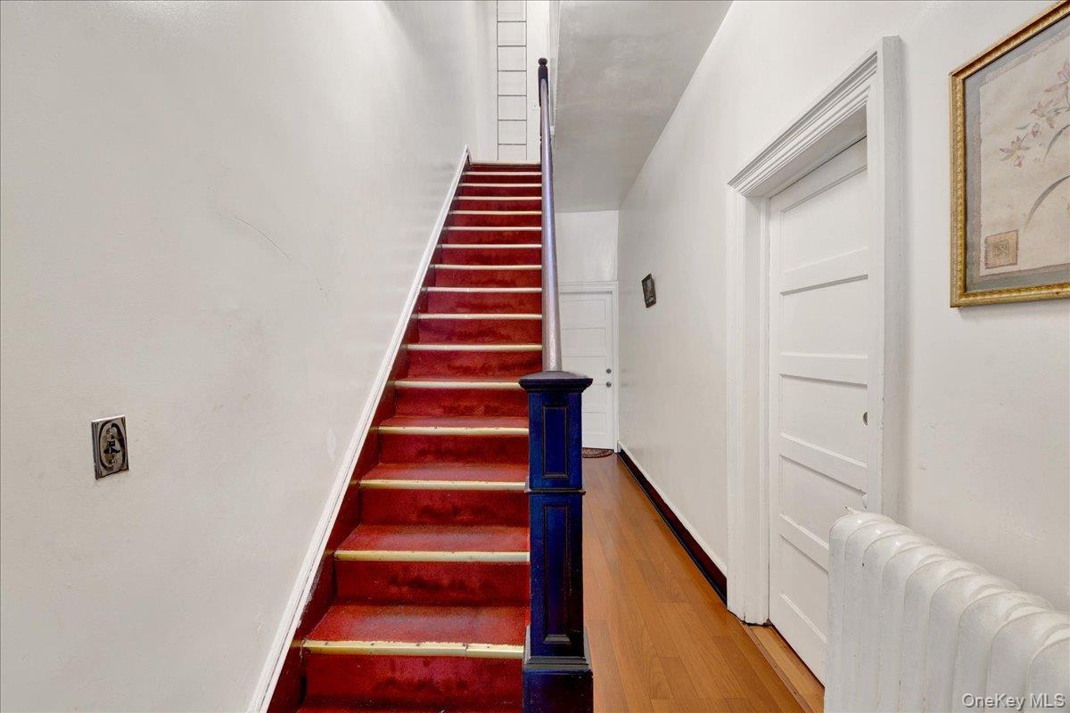 Single Family Carpenter  Bronx, NY 10470, MLS-997706-16