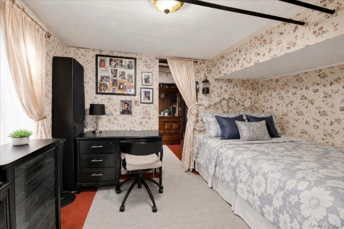 Single Family Carpenter  Bronx, NY 10470, MLS-997706-18