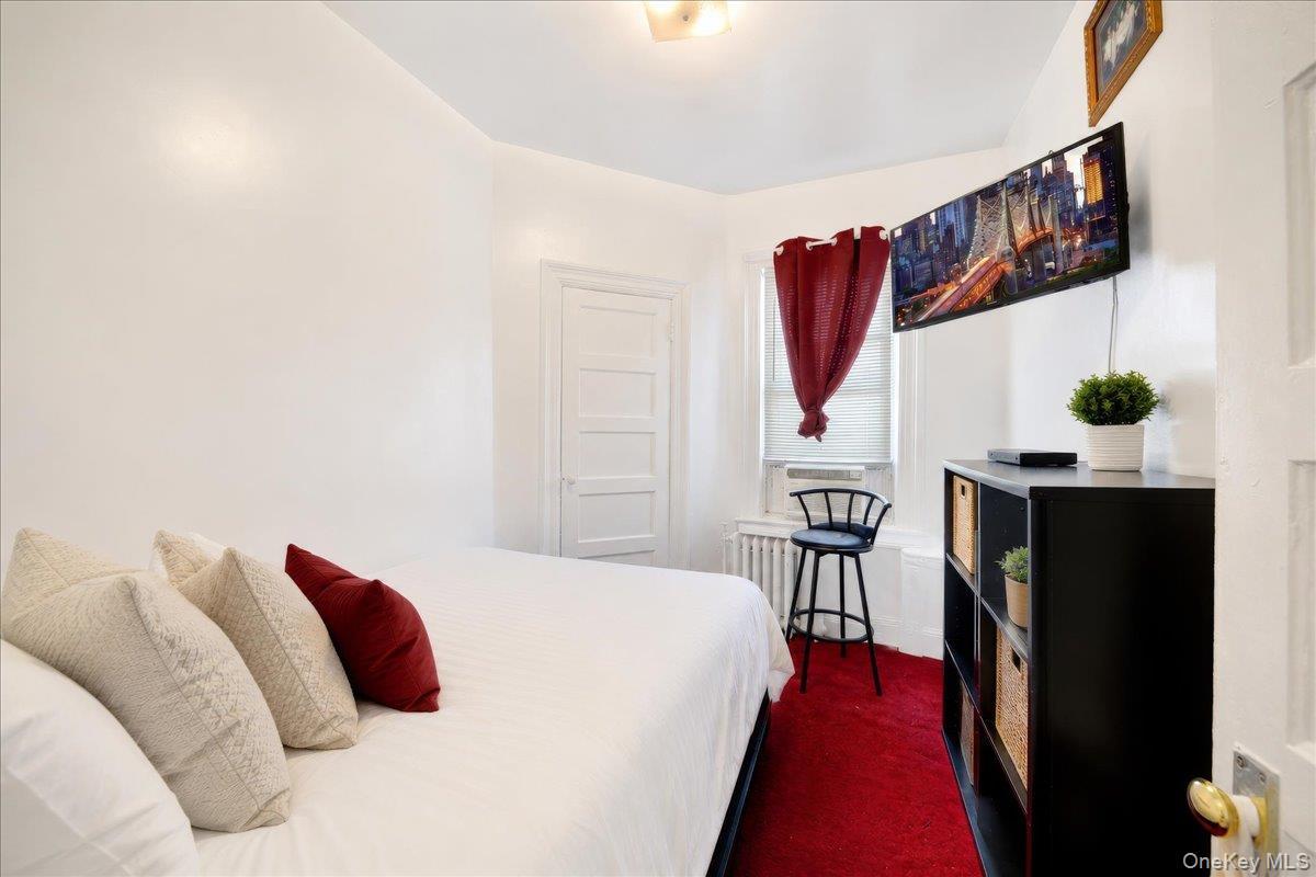 Single Family Carpenter  Bronx, NY 10470, MLS-997706-26