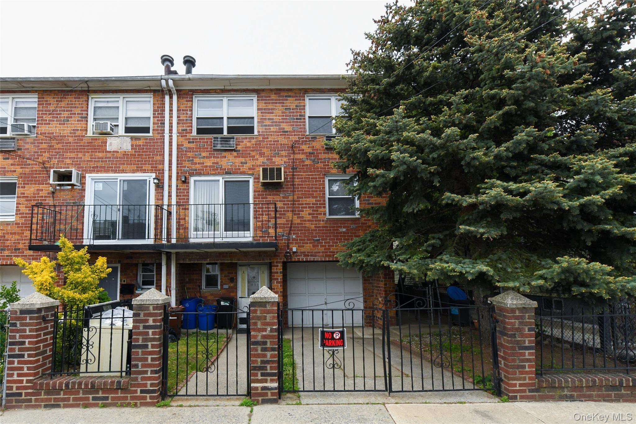 Single Family 90th Street  Queens, NY 11416, MLS-997714-3