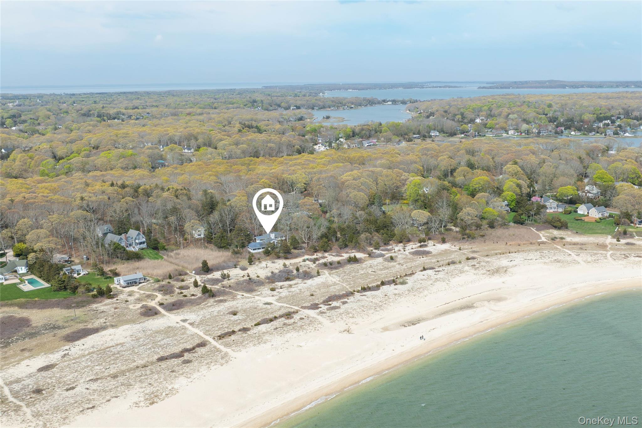 Single Family Old Wood Path Suffolk County, NY 11971, MLS-997738-7