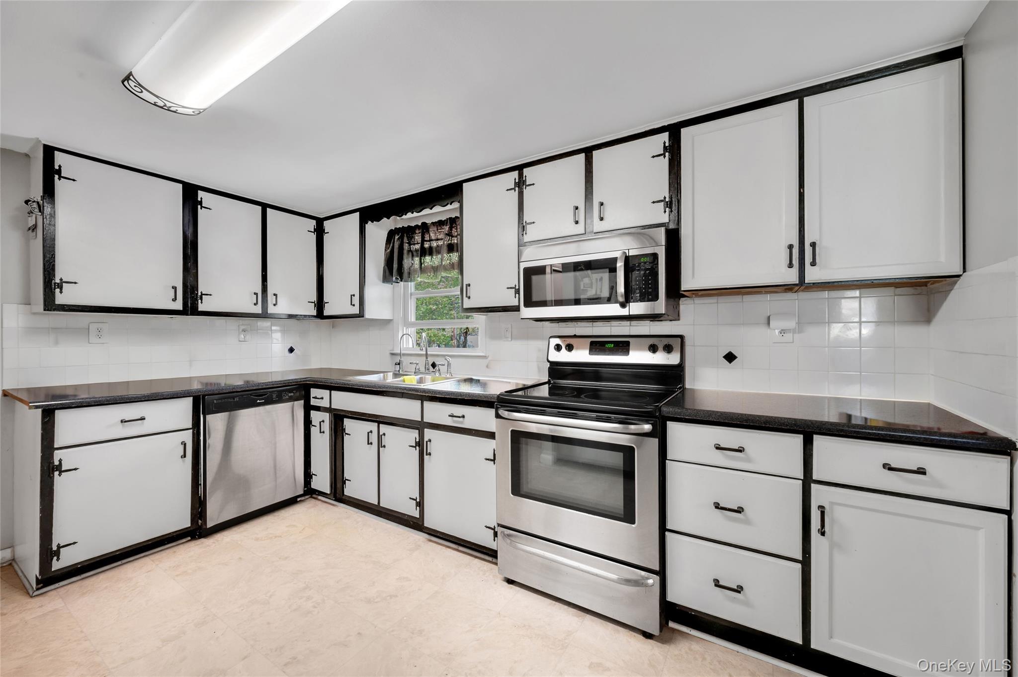 Single Family Sunset Drive Sullivan County, NY 12701, MLS-997747-27