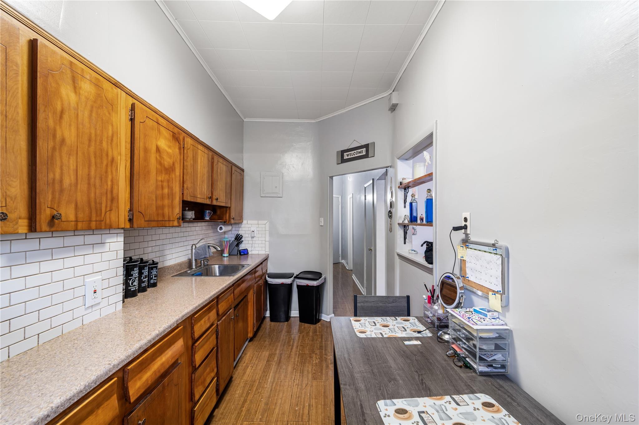 Single Family 69th Avenue Queens, NY 11385, MLS-997750-21