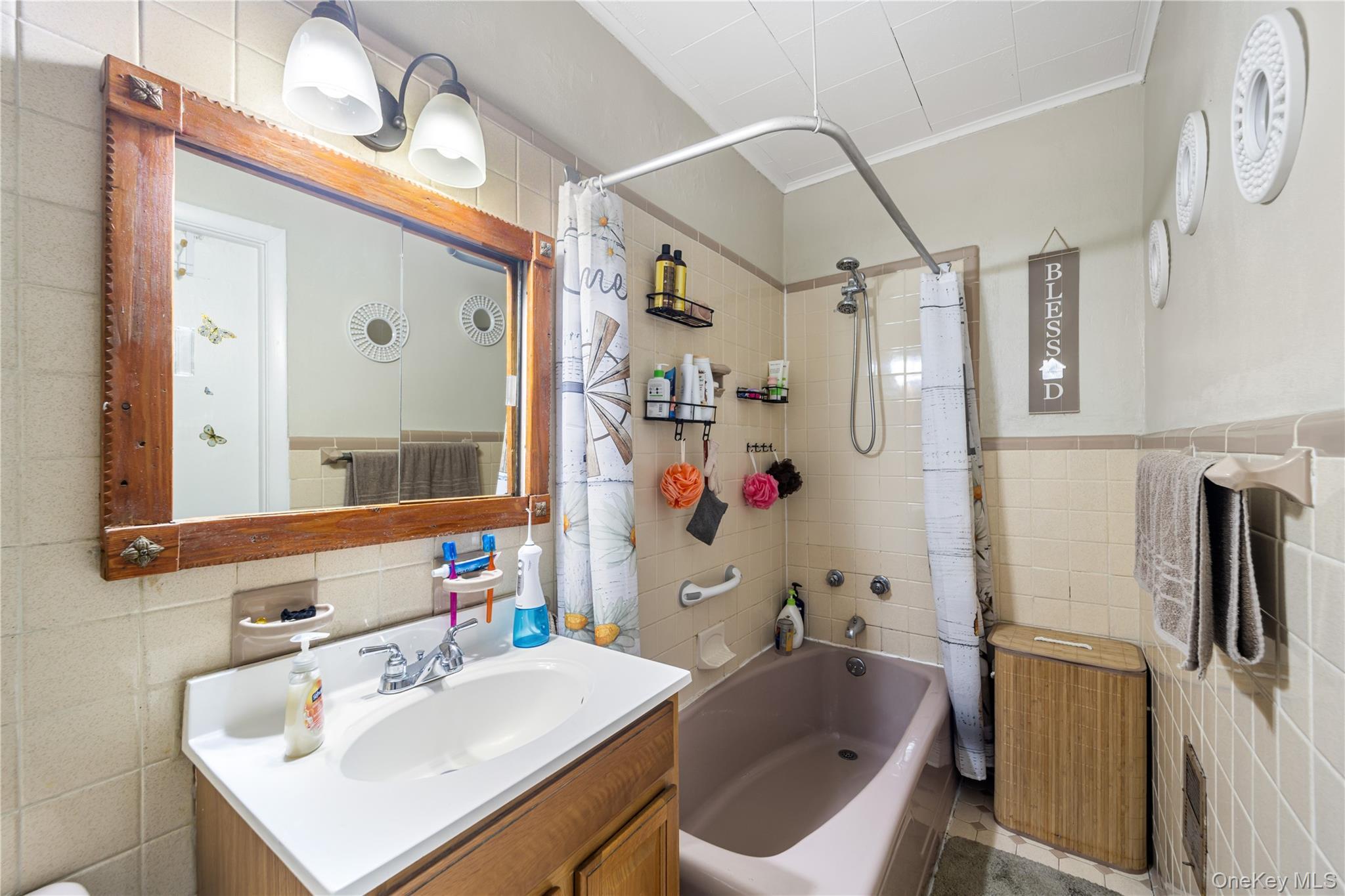 Single Family 69th Avenue Queens, NY 11385, MLS-997750-29