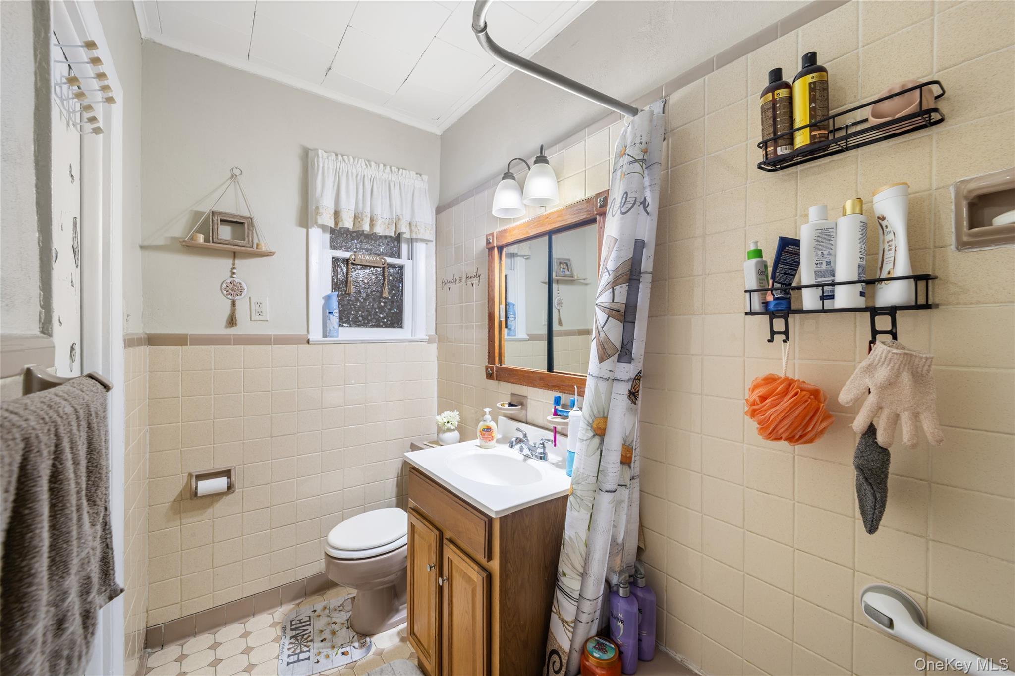 Single Family 69th Avenue Queens, NY 11385, MLS-997750-30
