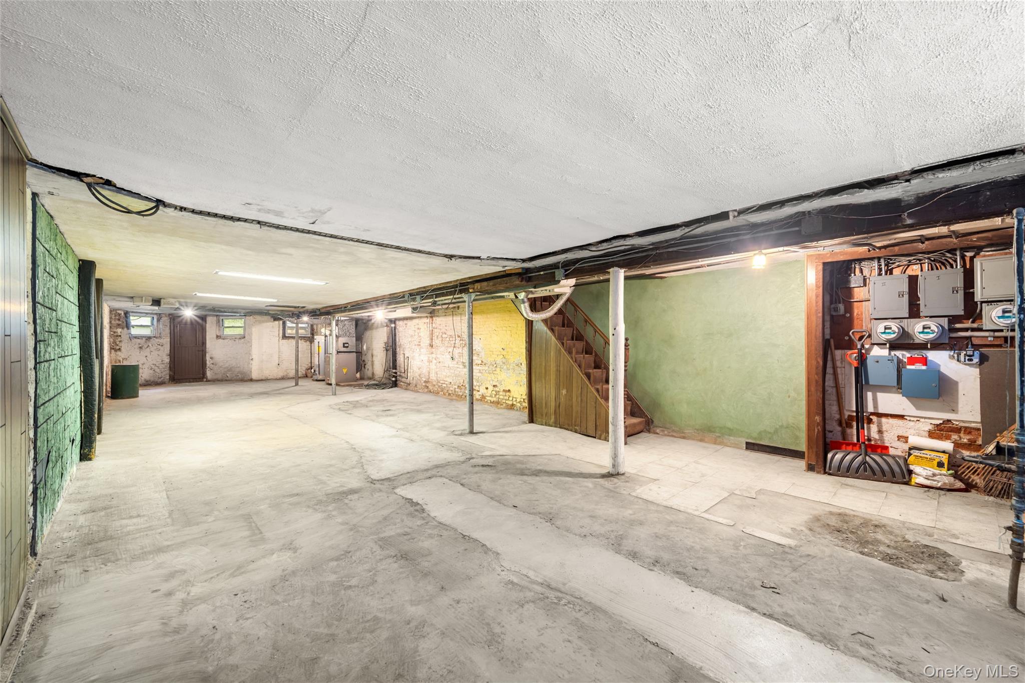 Single Family 69th Avenue Queens, NY 11385, MLS-997750-35