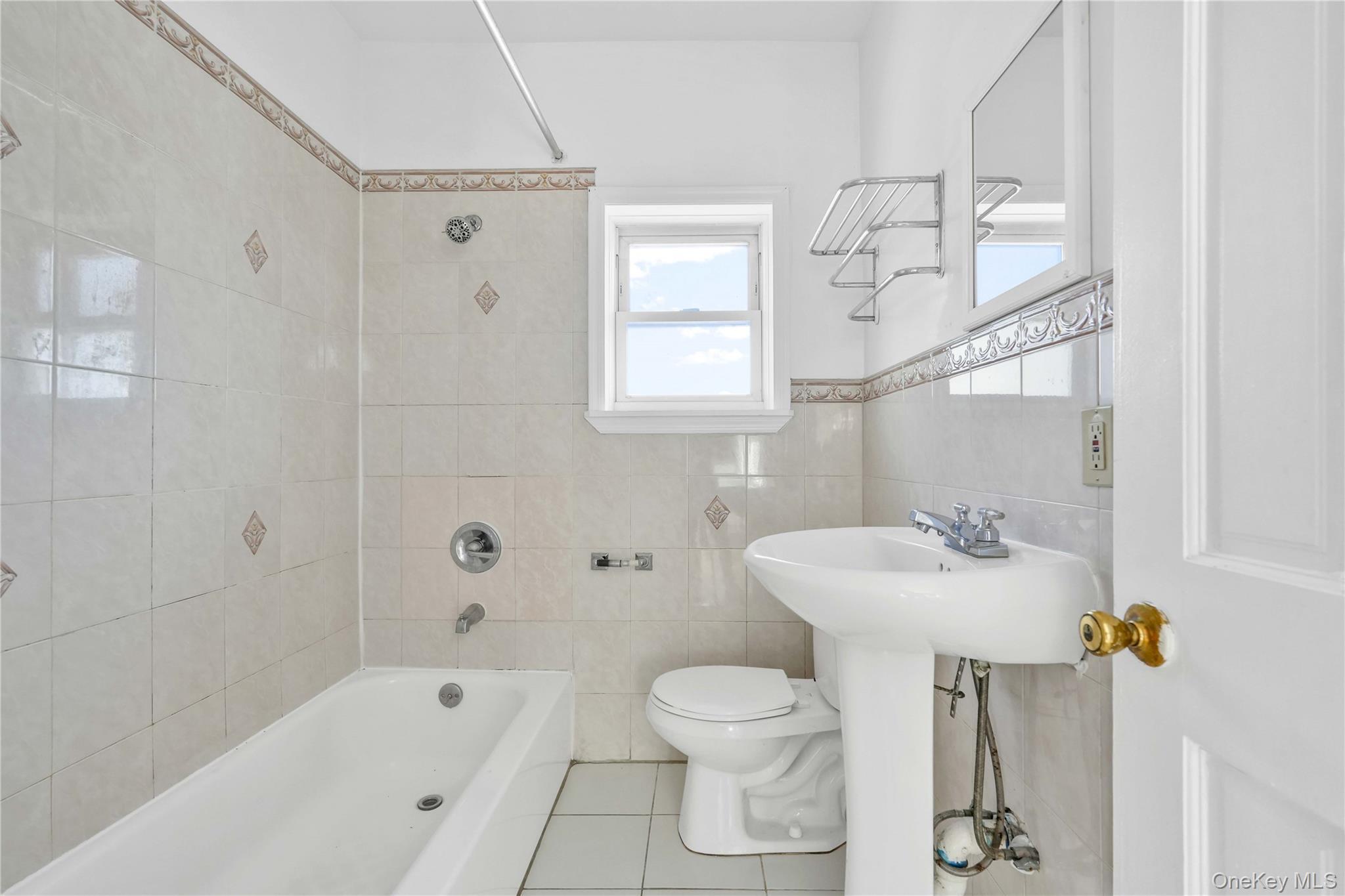 Single Family Street Queens, NY 11419, MLS-997758-19