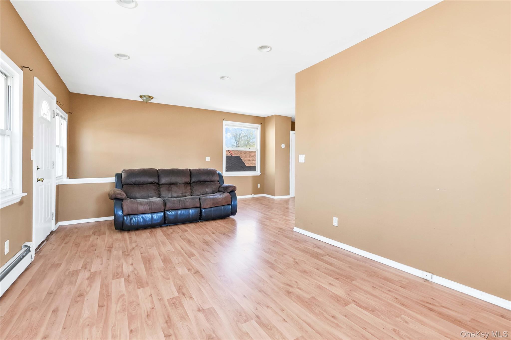 Single Family Street Queens, NY 11419, MLS-997758-22