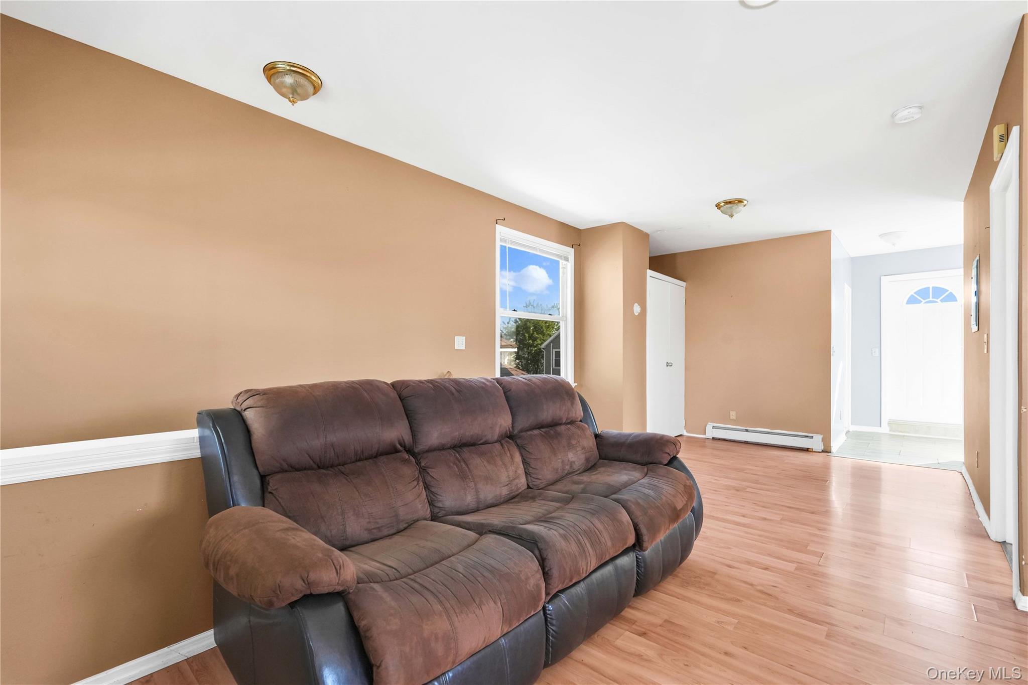 Single Family Street Queens, NY 11419, MLS-997758-23