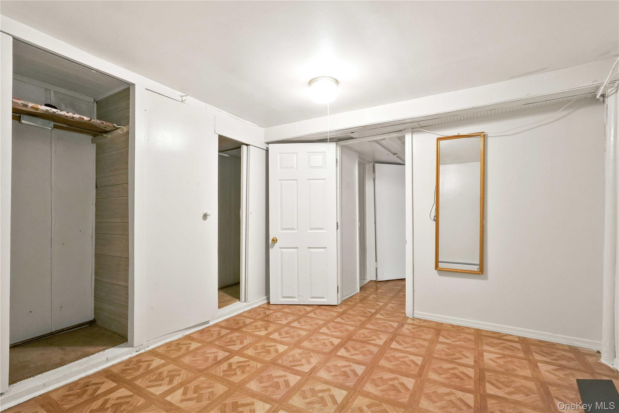 Single Family Street Queens, NY 11419, MLS-997758-28