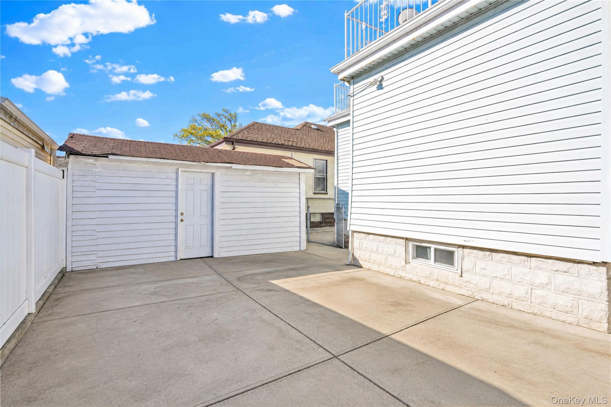 Single Family Street Queens, NY 11419, MLS-997758-35