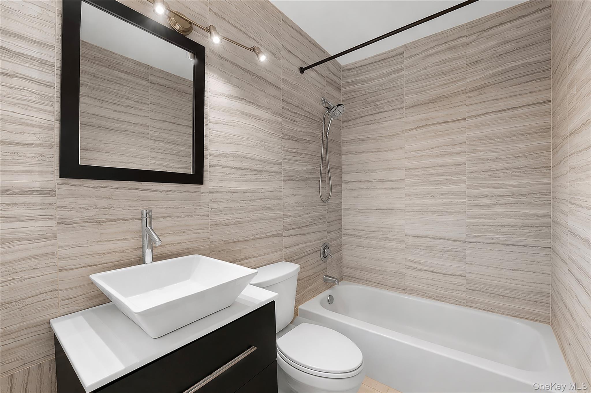 Single Family 117th  Manhattan, NY 10026, MLS-997761-12
