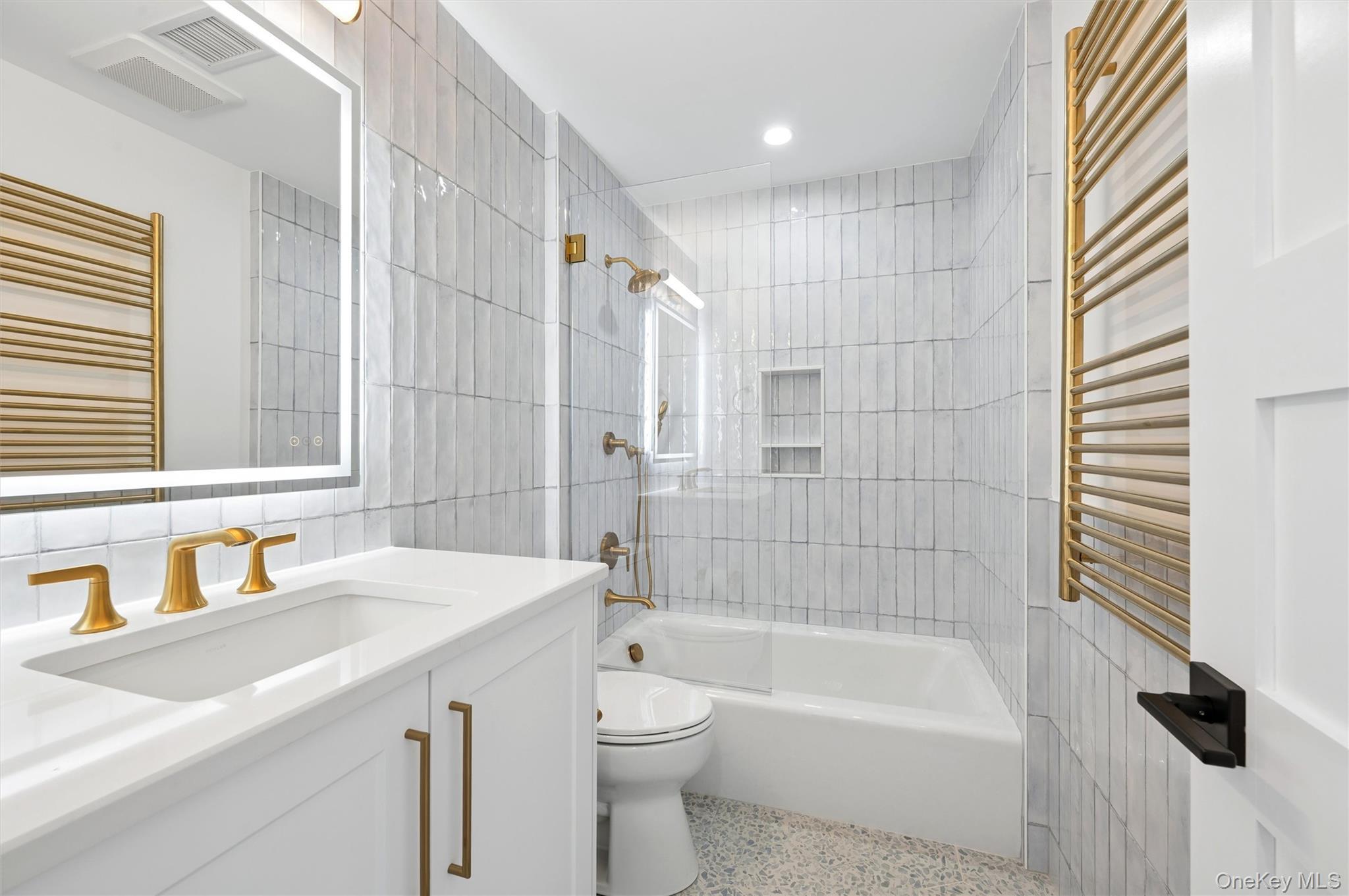 Single Family Laura Lee Drive  Suffolk County, NY 11934, MLS-997785-17