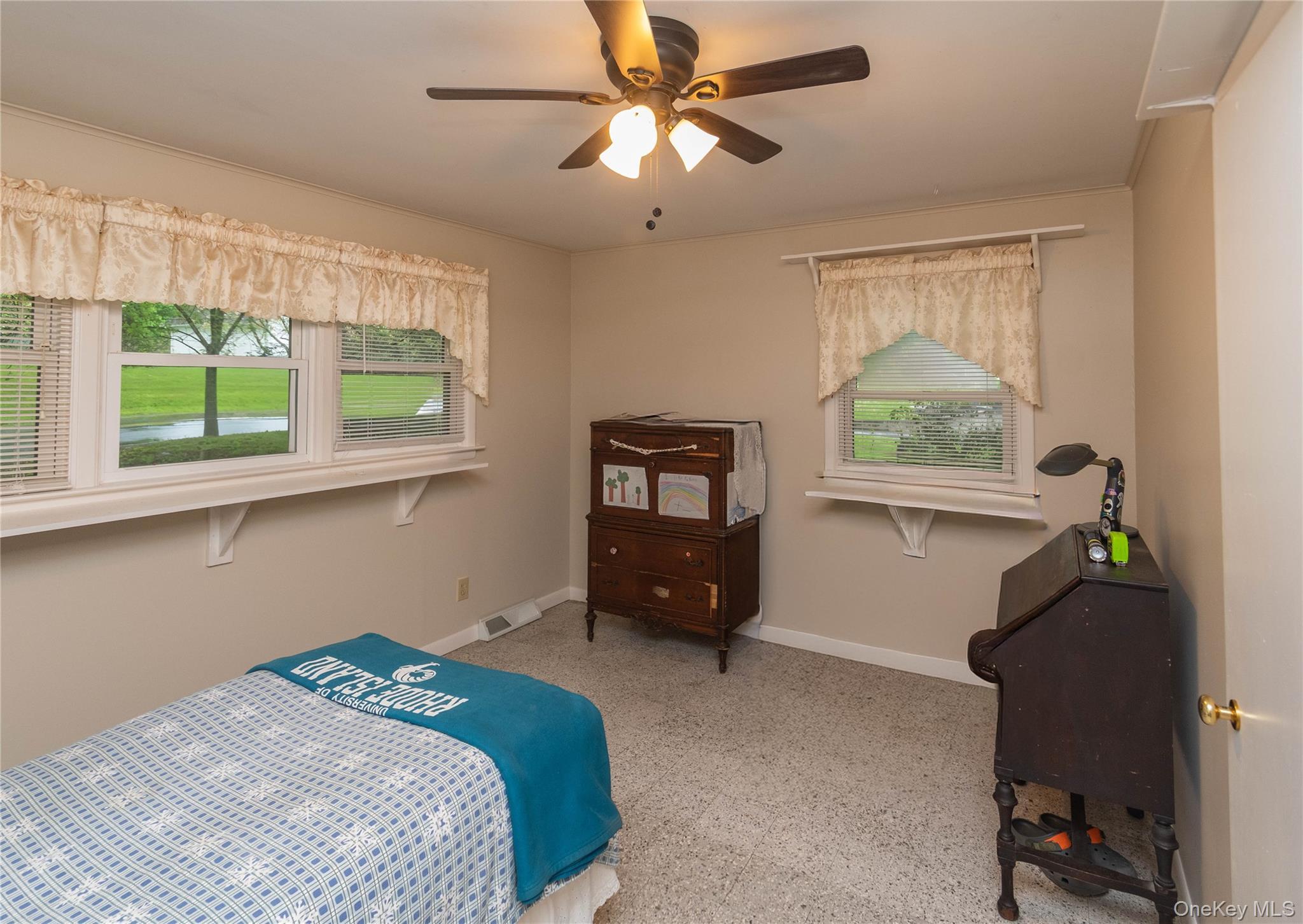 Single Family Dosen Orange County, NY 10940, MLS-997791-16