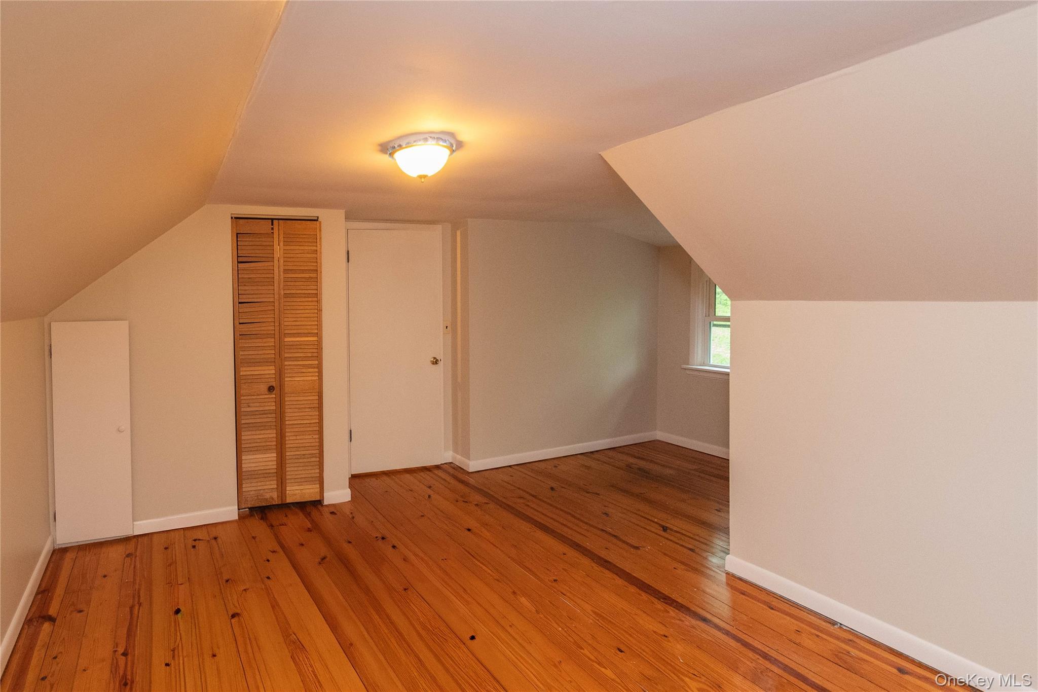 Single Family Dosen Orange County, NY 10940, MLS-997791-19