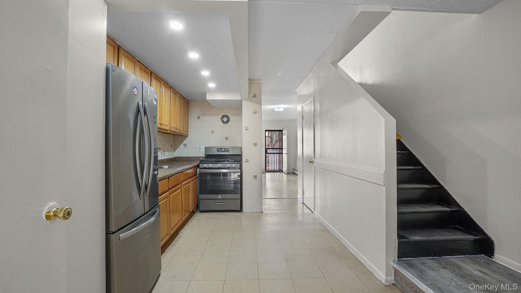 Single Family Woodycrest  Bronx, NY 10452, MLS-997805-3