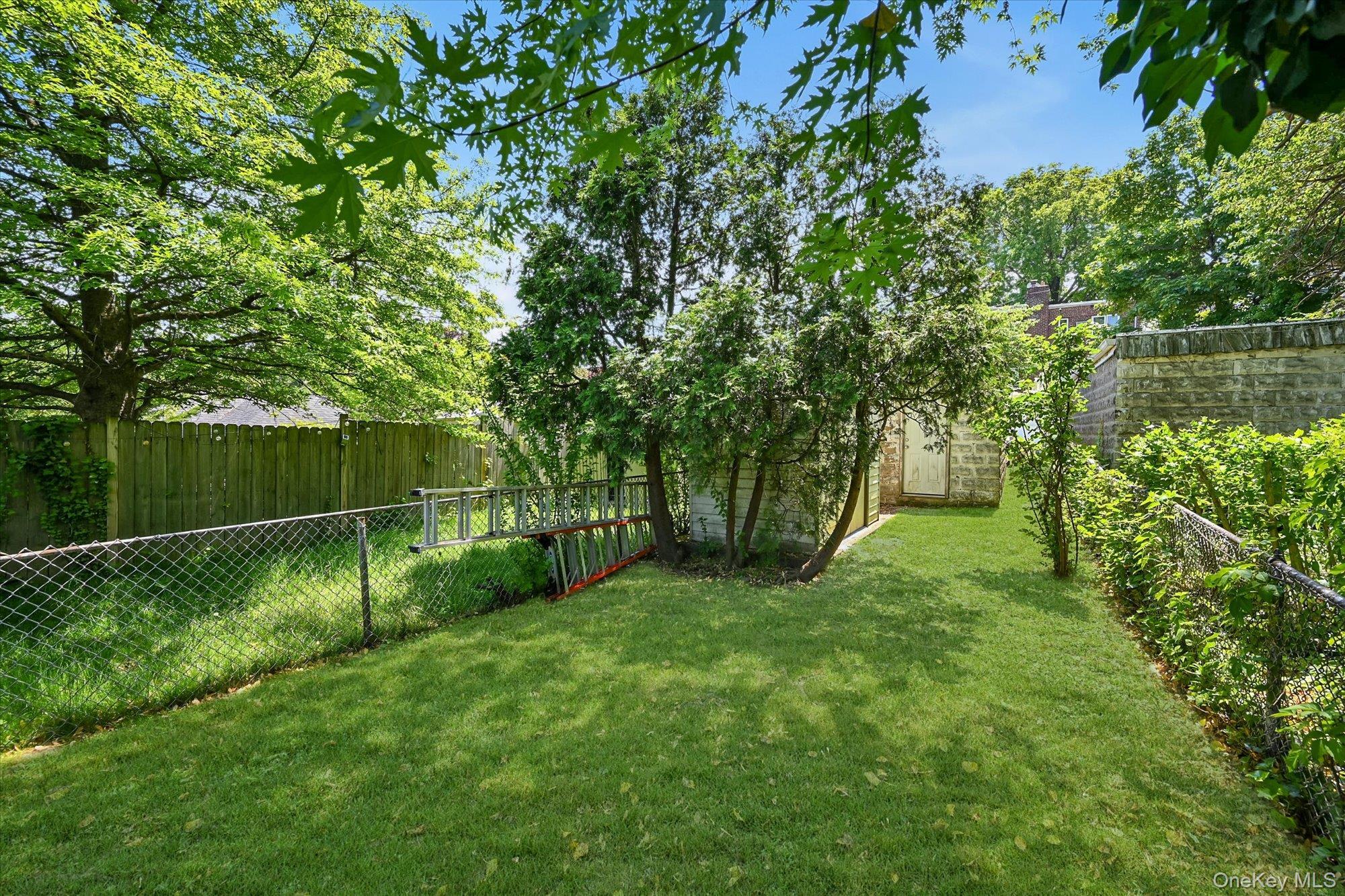 Single Family Powells Cove  Queens, NY 11357, MLS-997825-17