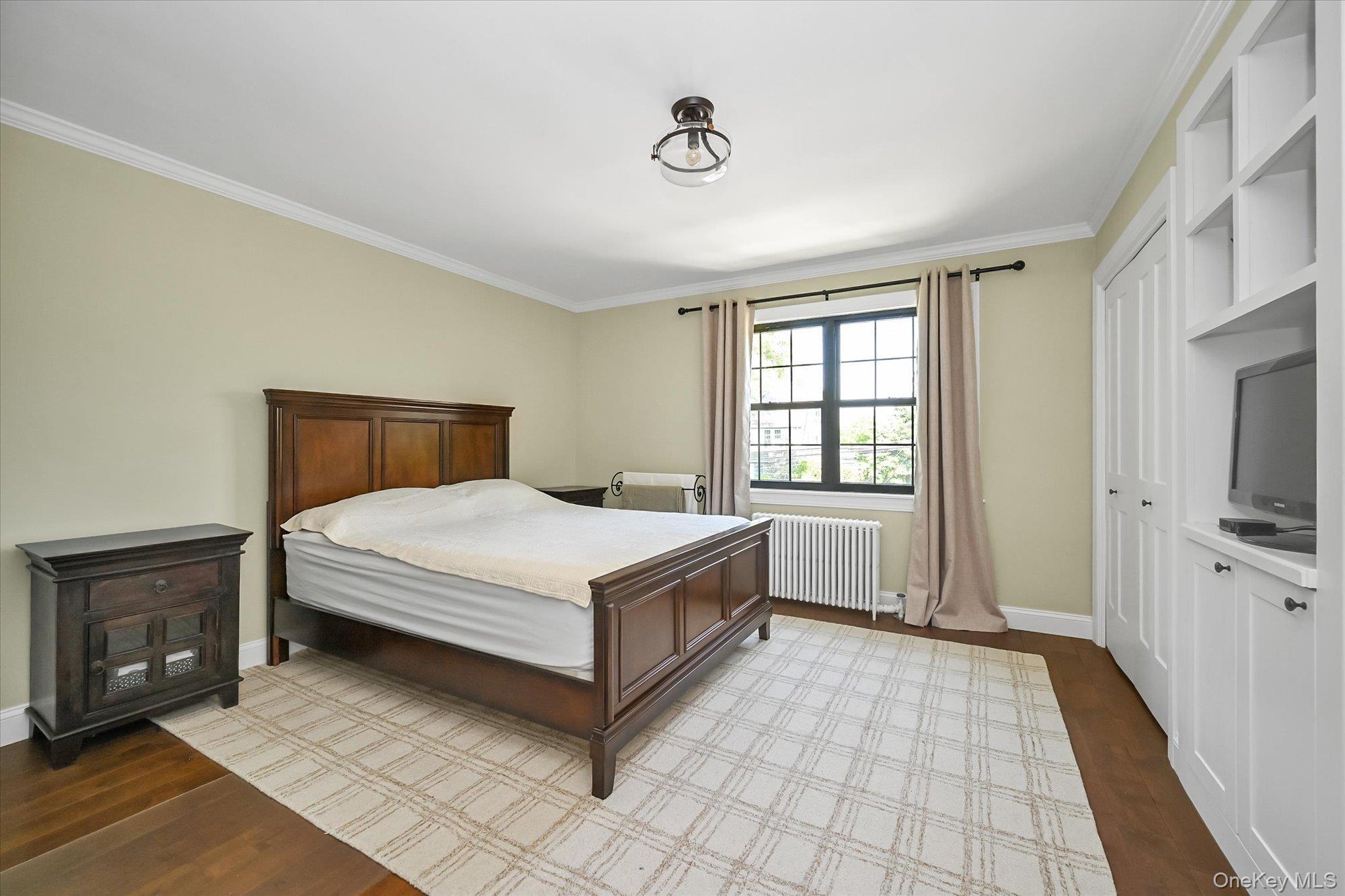 Single Family Powells Cove  Queens, NY 11357, MLS-997825-8