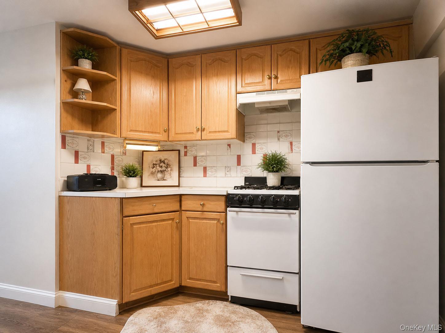 Single Family Morgan Bronx, NY 10469, MLS-997870-15