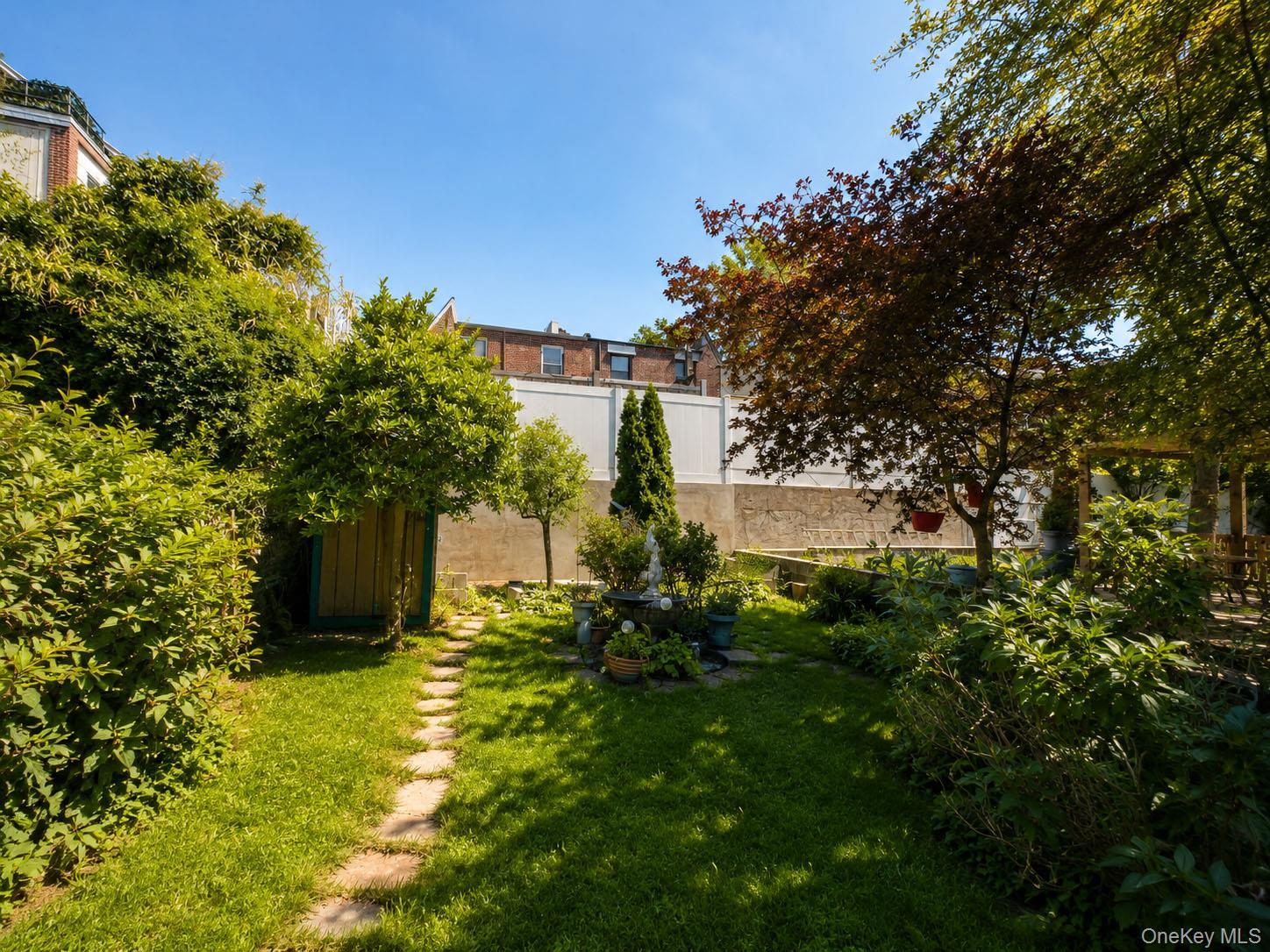 Single Family Morgan Bronx, NY 10469, MLS-997870-8