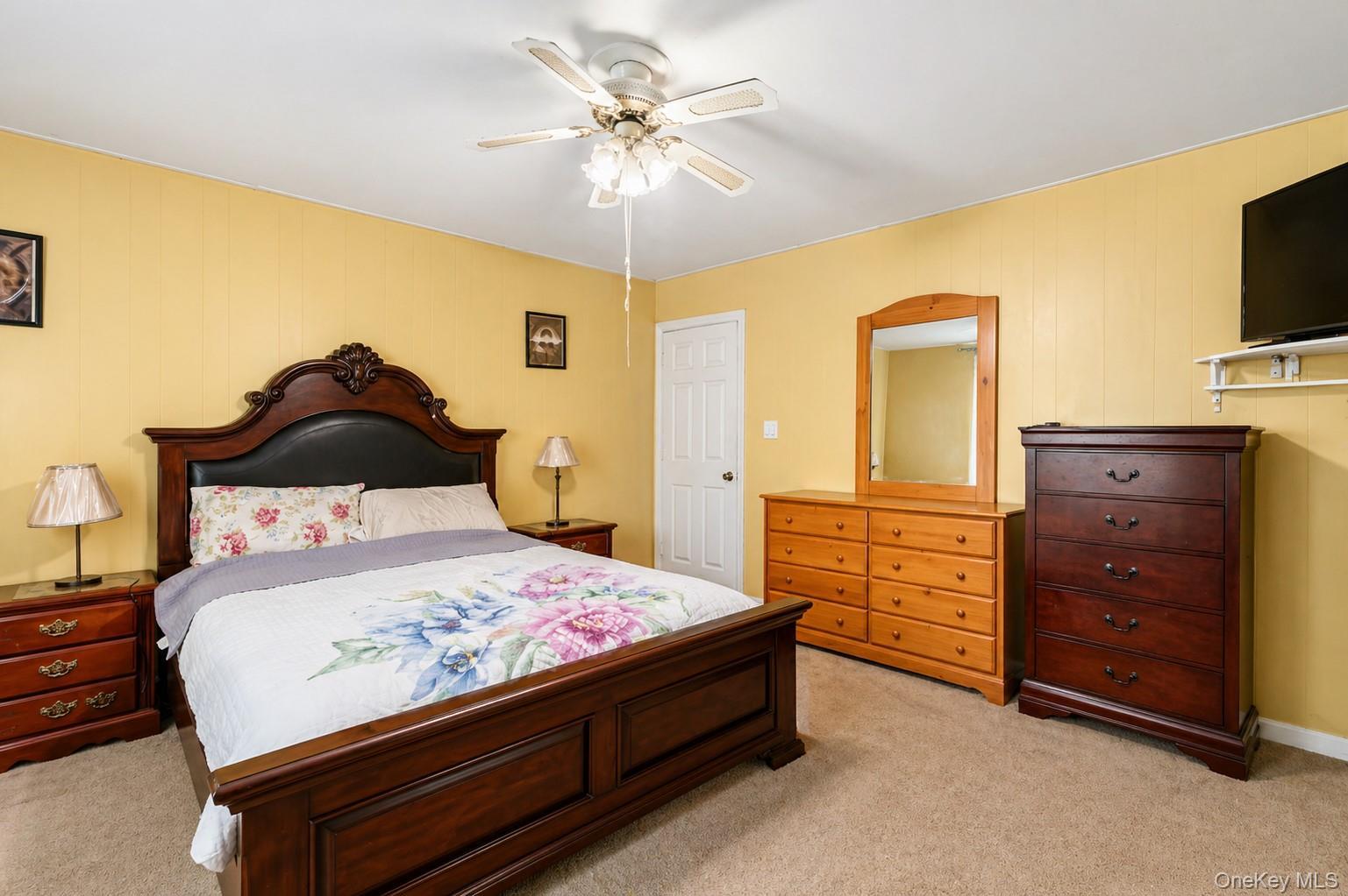 Single Family Nashville Queens, NY 11413, MLS-997909-12