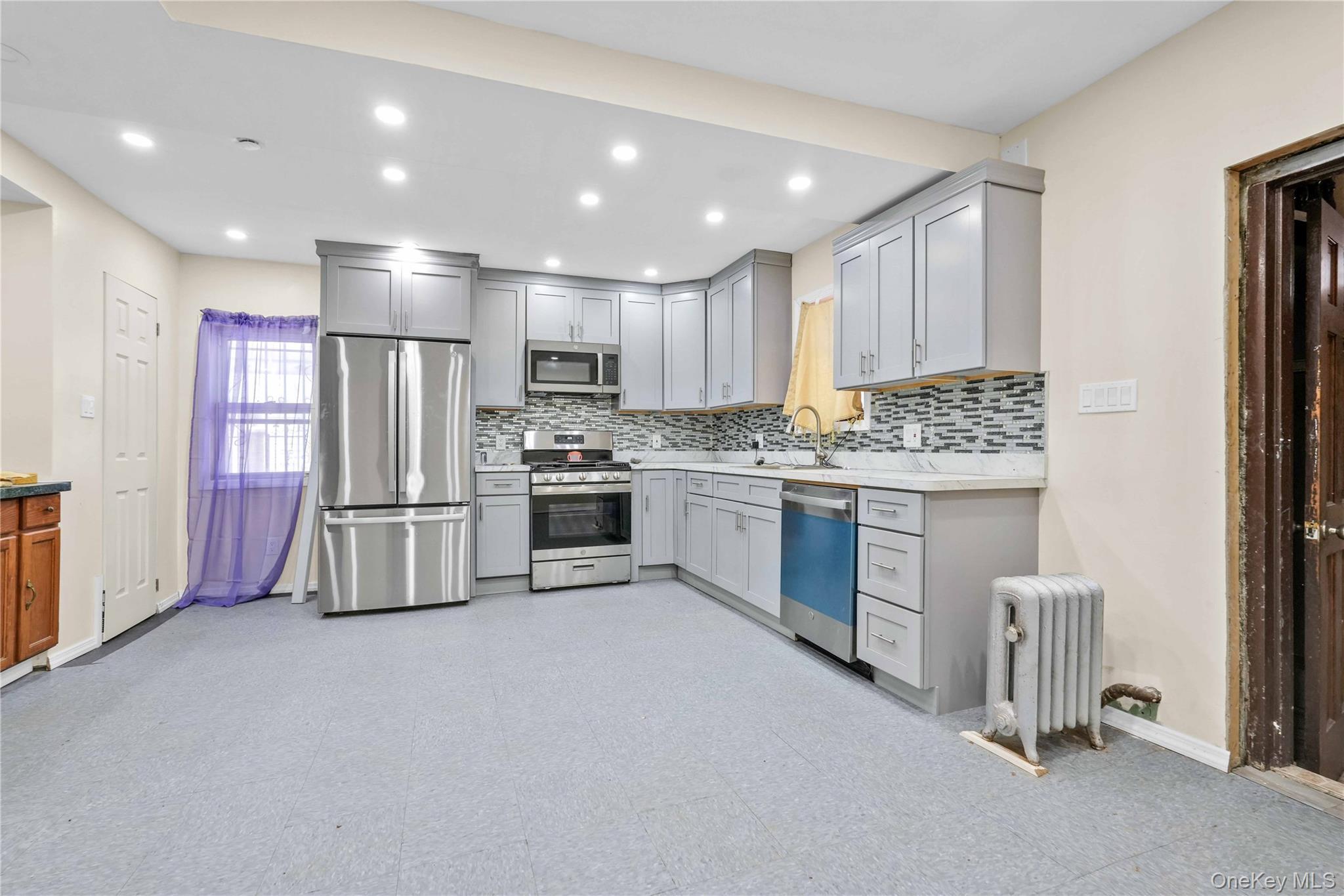 Single Family Elton Brooklyn, NY 11208, MLS-997913-5