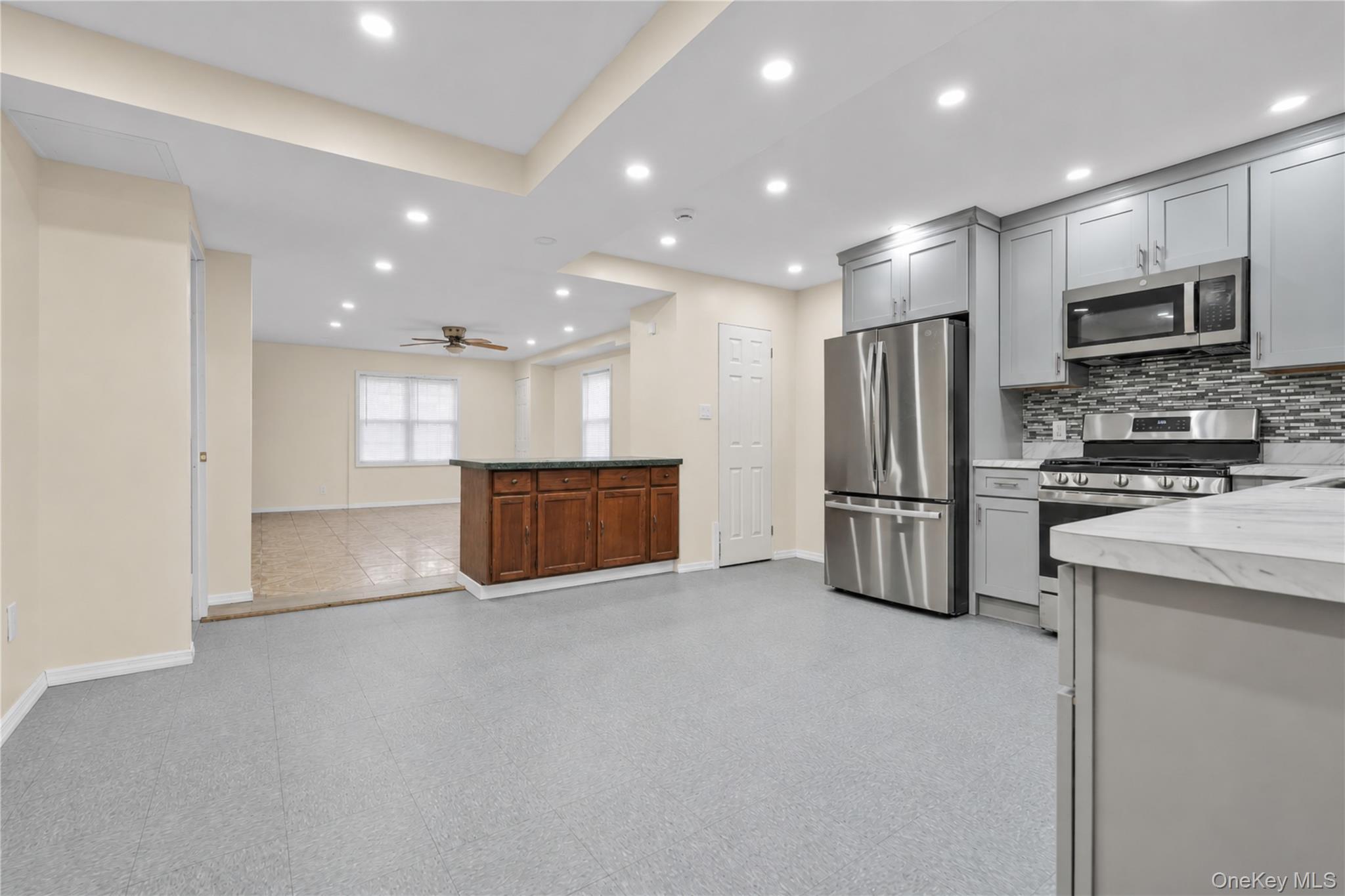 Single Family Elton Brooklyn, NY 11208, MLS-997913-8