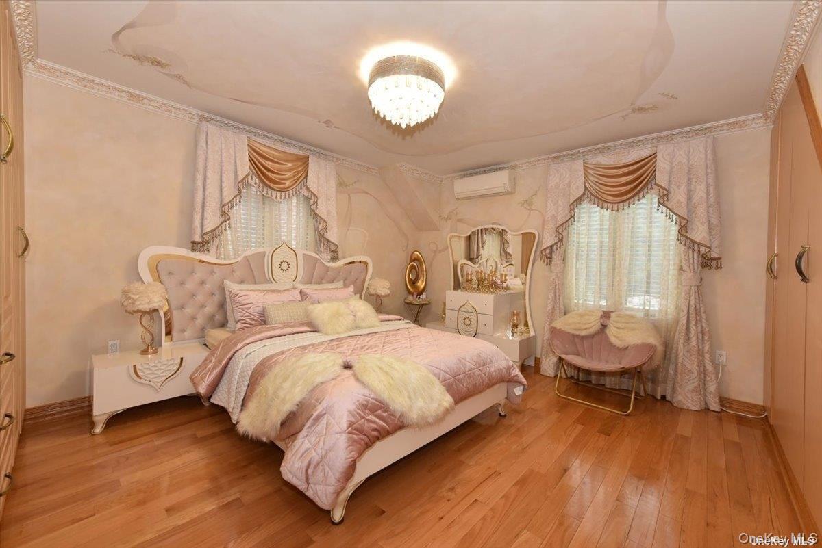 Single Family Edgerton Boulevard  Queens, NY 11432, MLS-997916-22