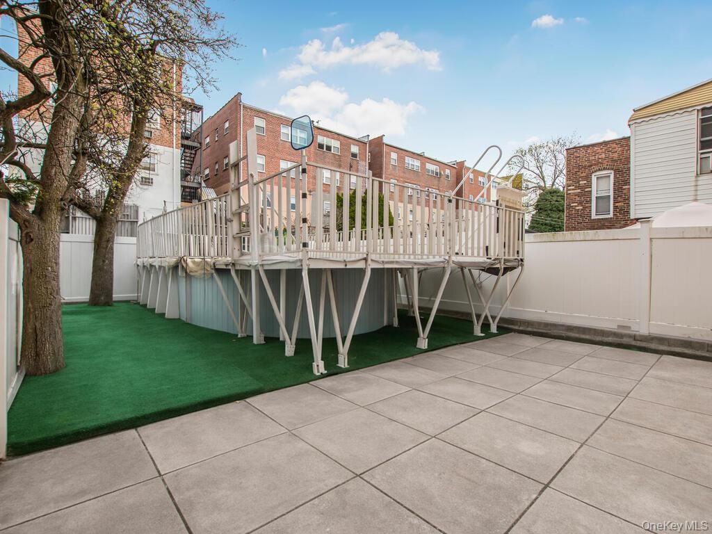 Single Family Calhoun  Bronx, NY 10465, MLS-997929-34