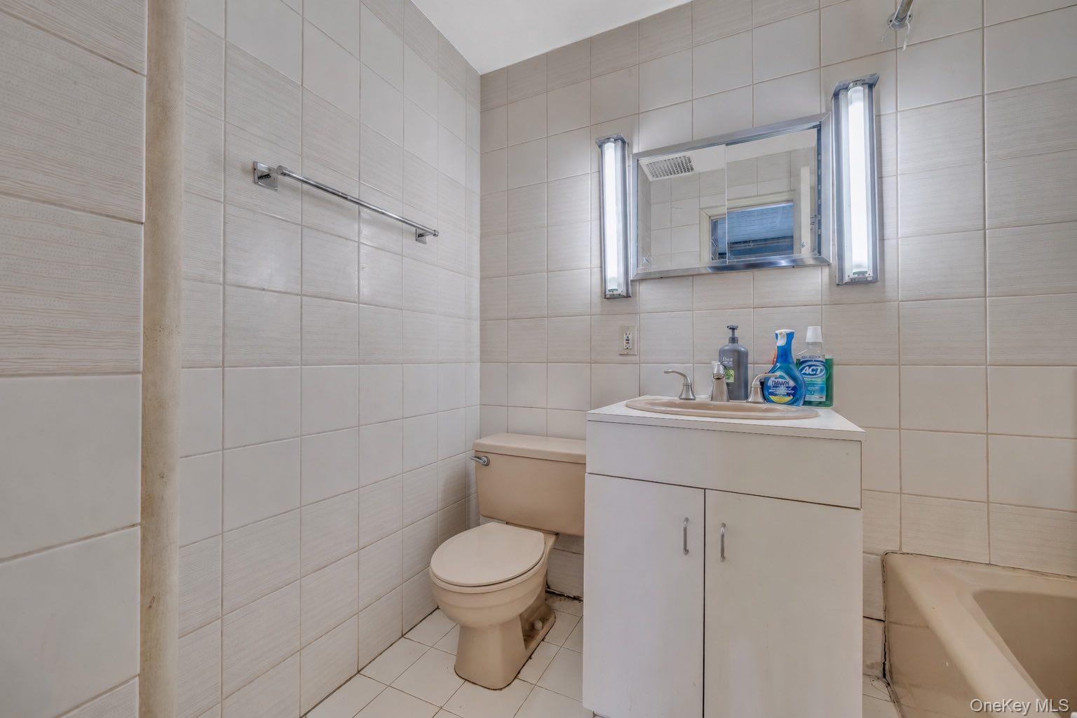 Coop W 23rd Street  Manhattan, NY 10011, MLS-997940-11