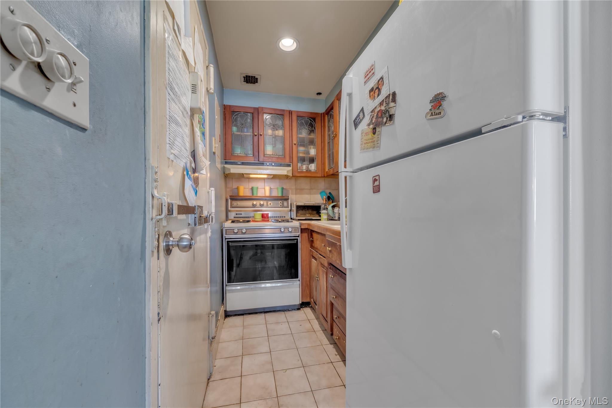 Coop W 23rd Street  Manhattan, NY 10011, MLS-997940-8