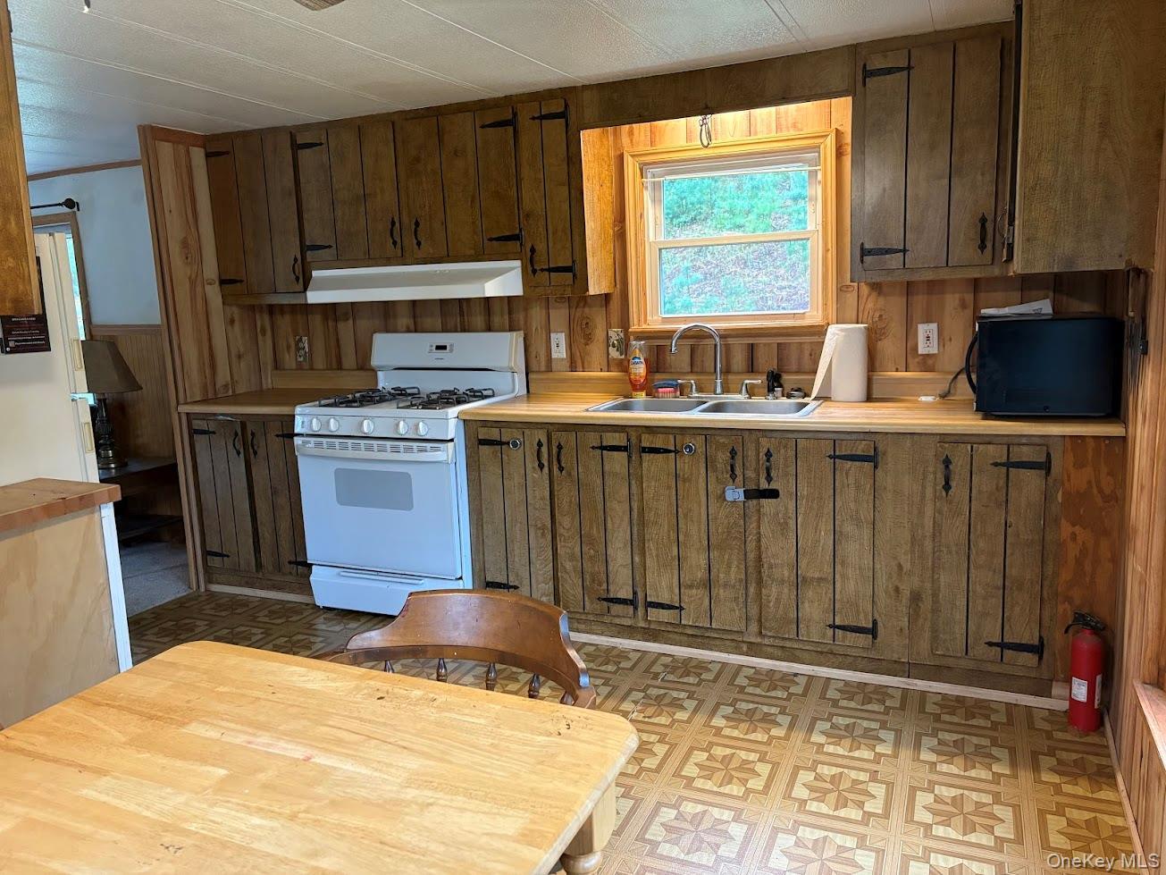 Single Family Hartung Sullivan County, NY 12743, MLS-998011-8