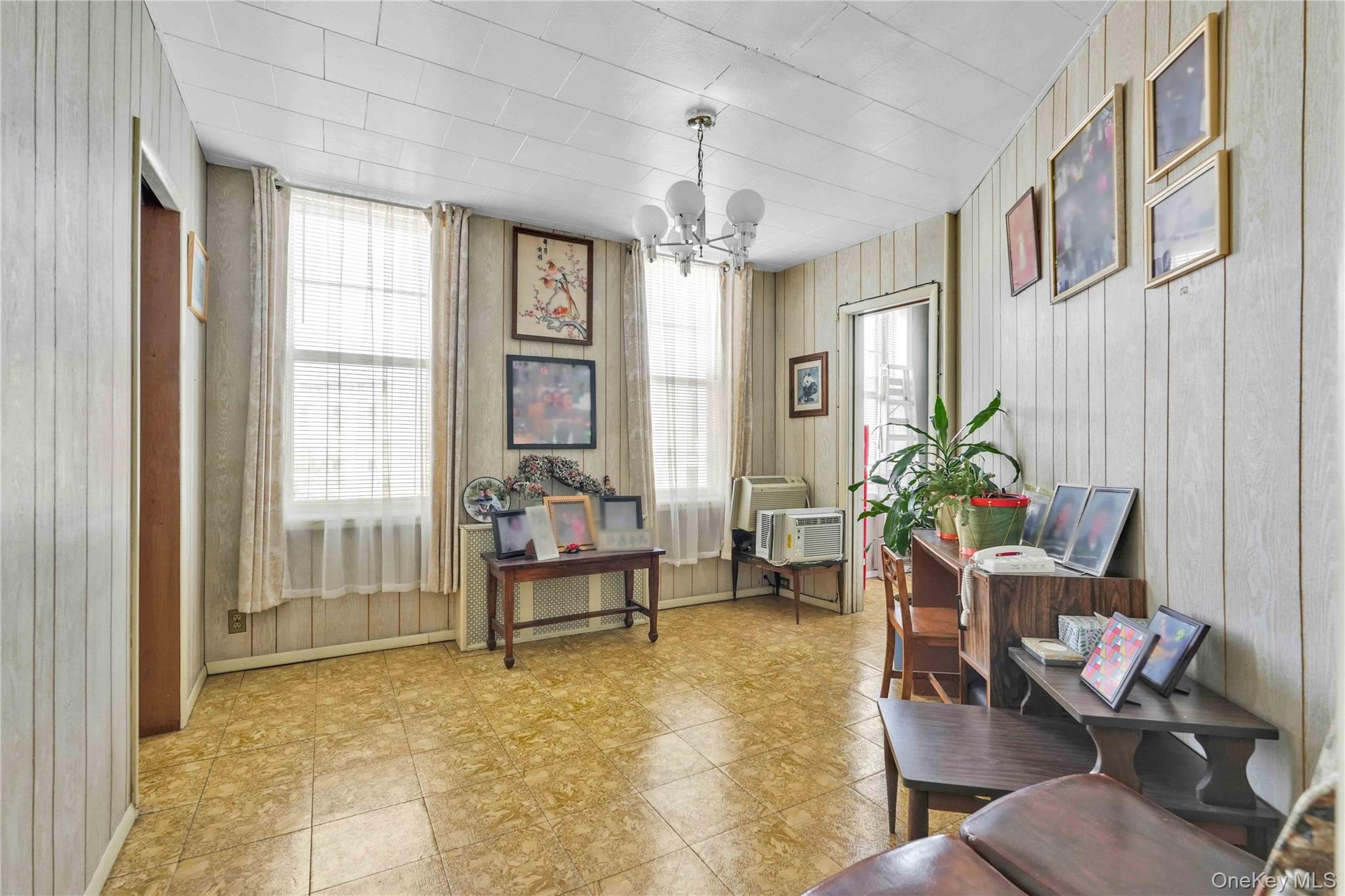 Single Family Newtown Queens, NY 11103, MLS-998030-15