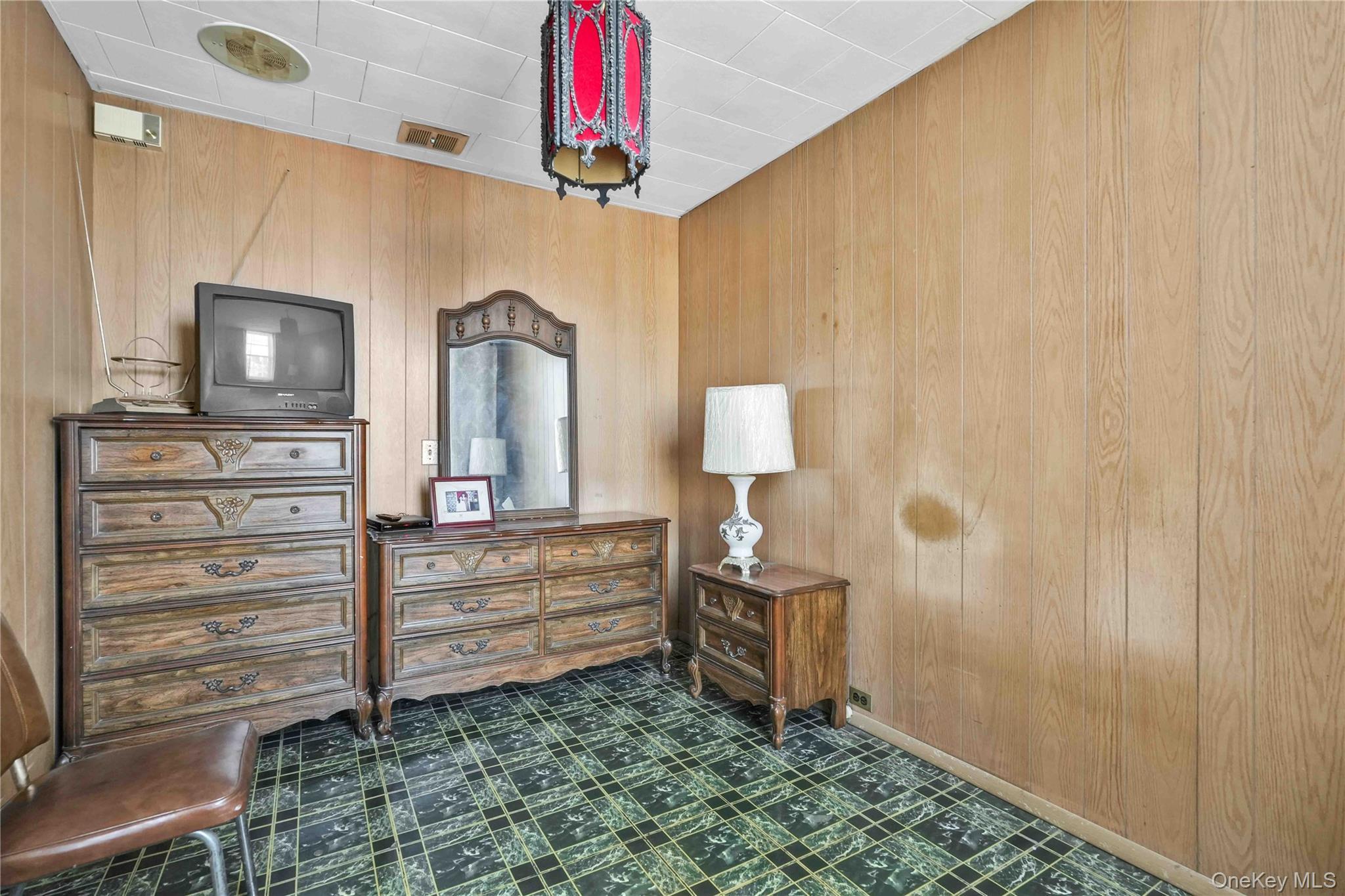 Single Family Newtown Queens, NY 11103, MLS-998030-18