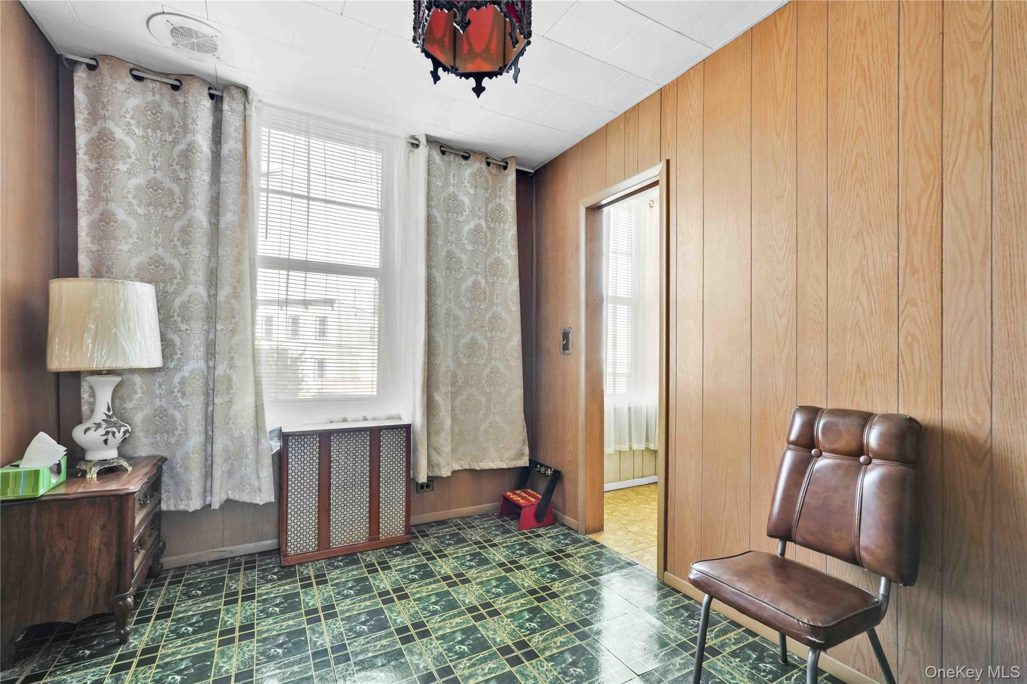 Single Family Newtown Queens, NY 11103, MLS-998030-19