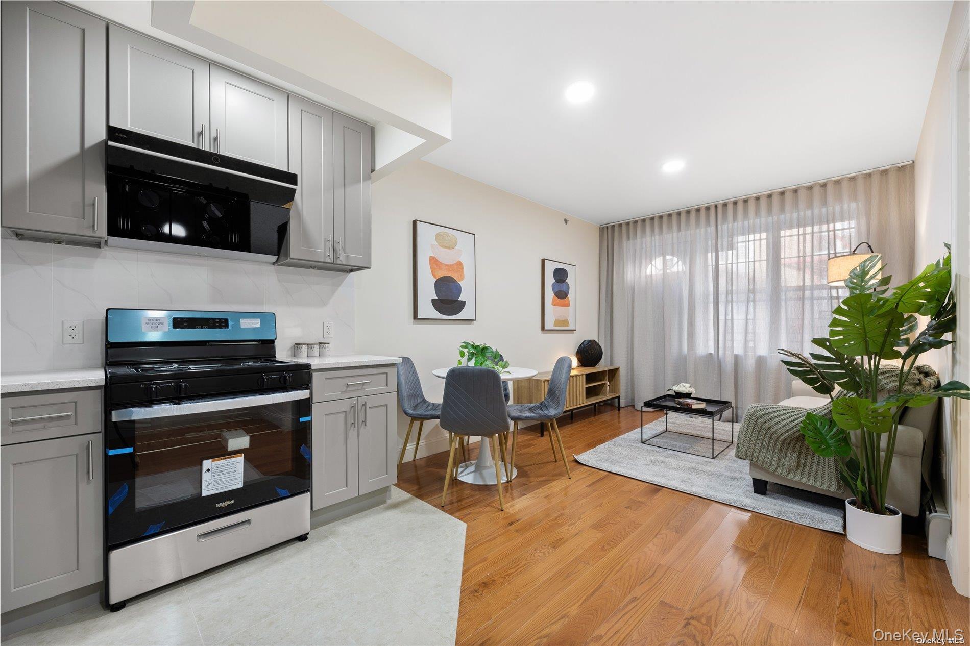 Condo Cherry  Queens, NY 11355, MLS-998057-25