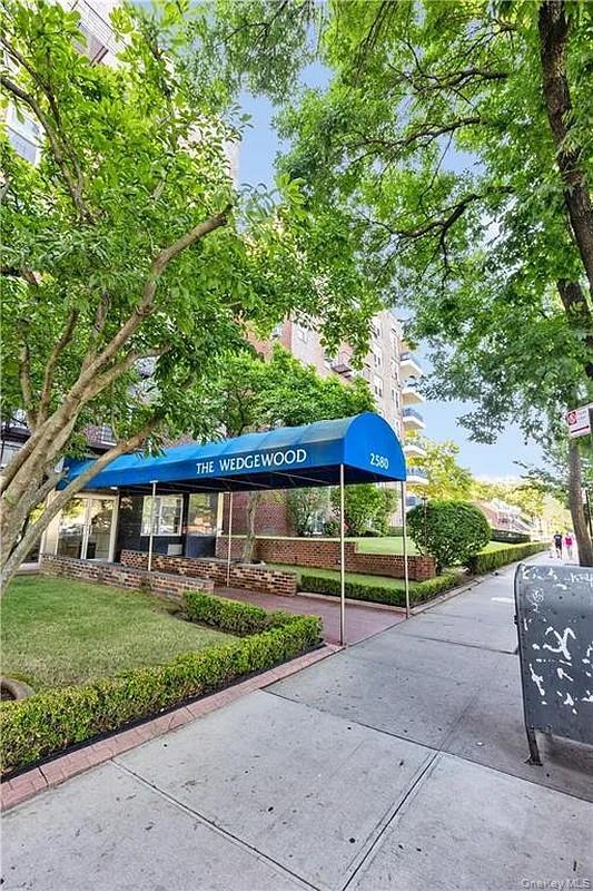 Coop Ocean Brooklyn, NY 11235, MLS-998082-17